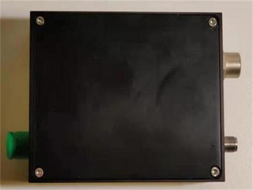 High-speed detector with amplification