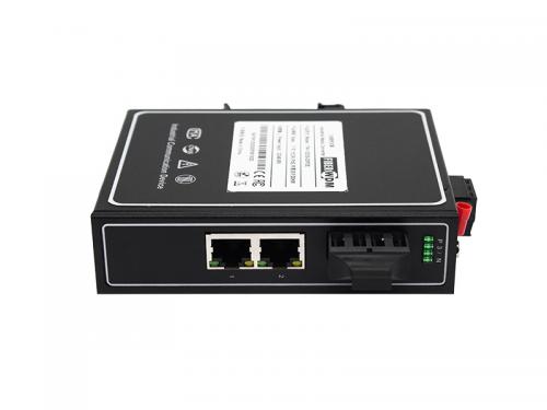 Non-Managed Industrial Ethernet Media Converter with PoE, 2-Port Gigabit Ethernet