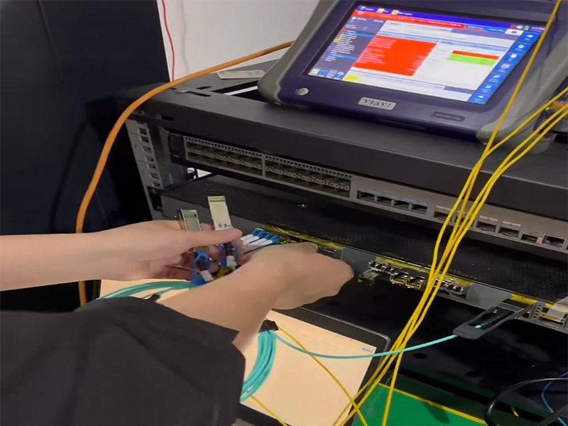 Preferred for Data Centers / 5G Base Stations | AOC Active Optical Cables, 95% Repurchase Rate